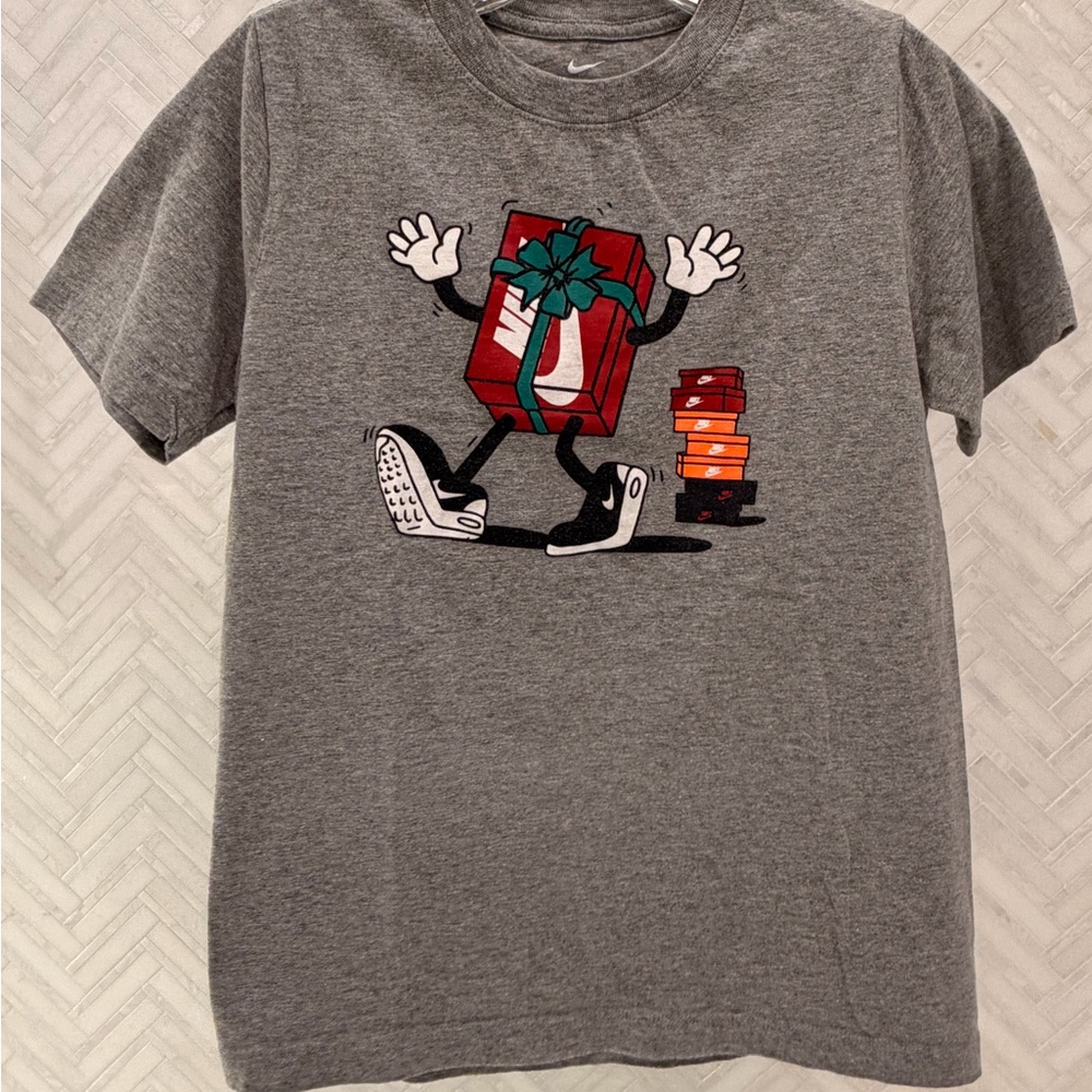 Nike Gray Tee with Gift Box